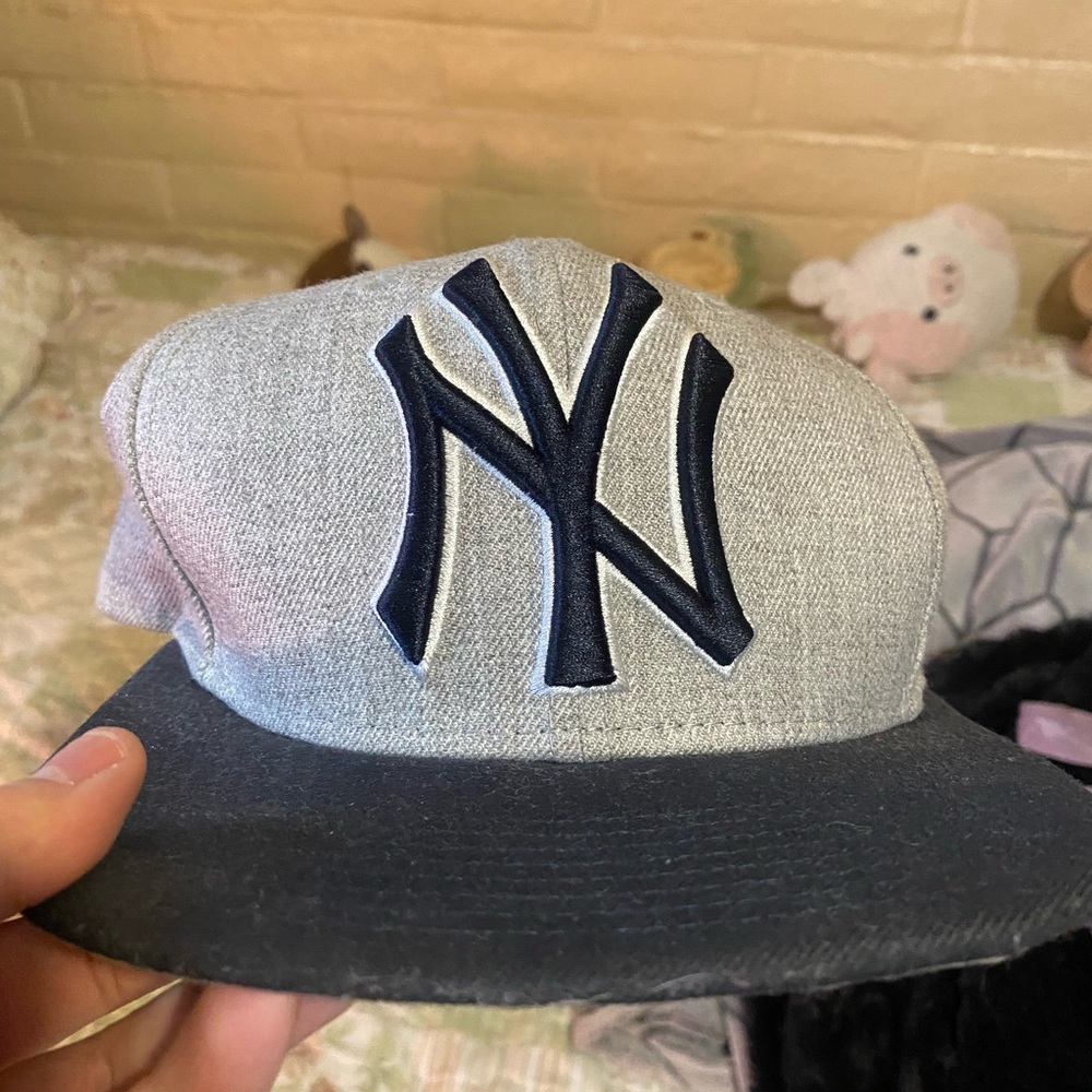 Gray and Black NY Yankees Logo Cap